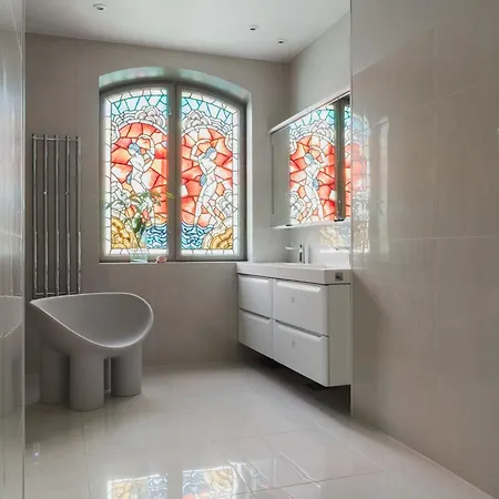 Ba61 - Lux 4 Bedrooms, 260 Sqm, 2 Balconies, Free Parking *