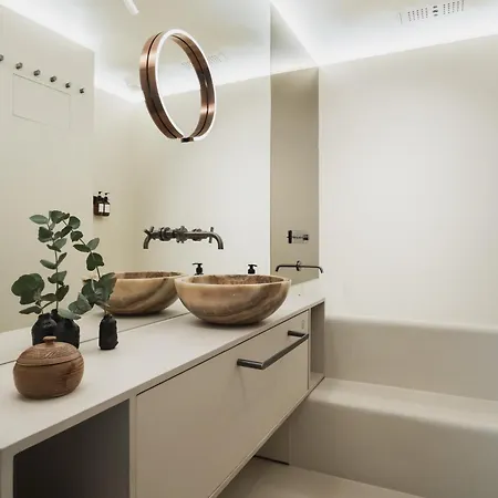Ba61 - Lux 4 Bedrooms, 260 Sqm, 2 Balconies, Free Parking Apartment